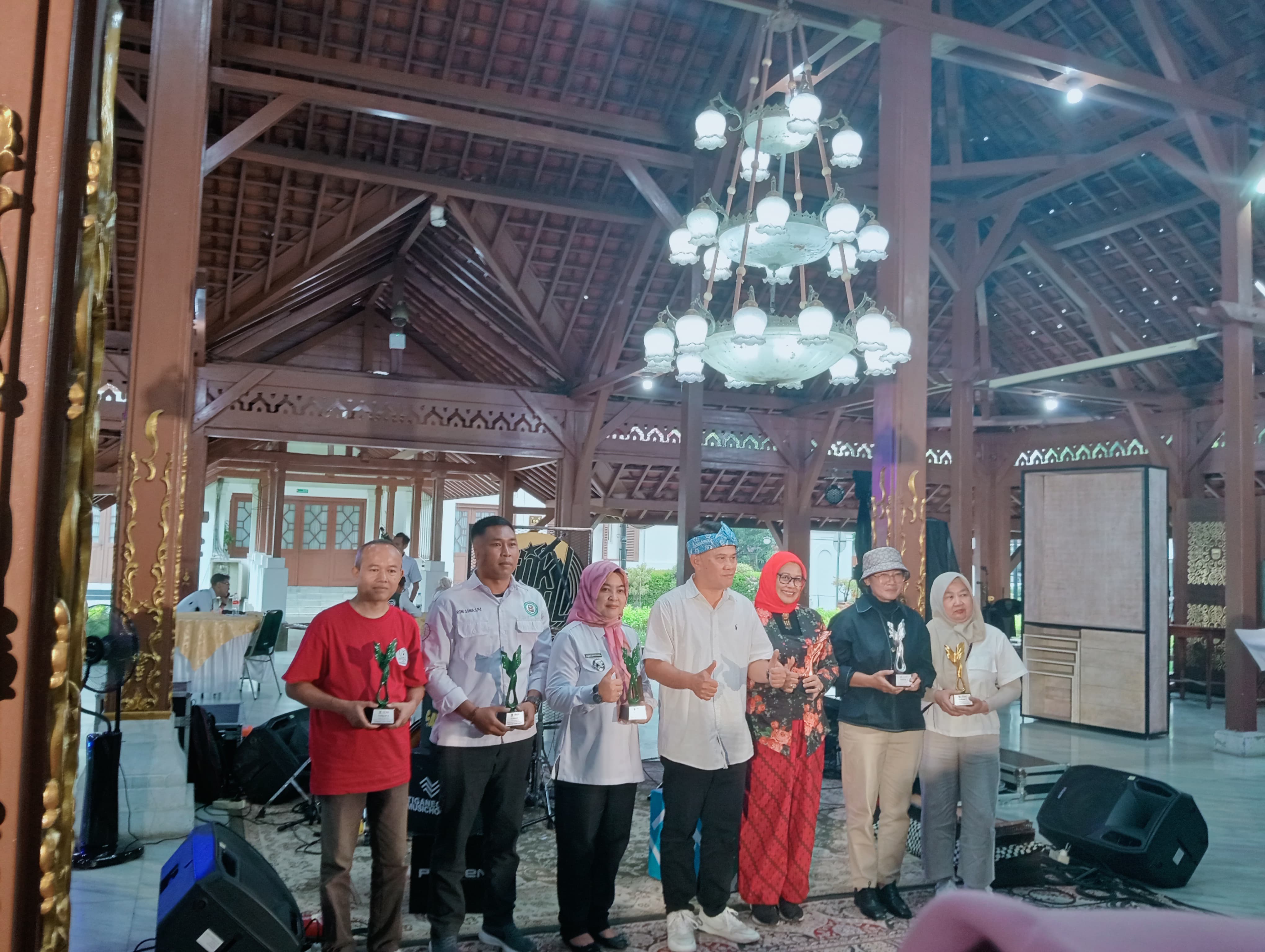 Galeri Juara 5 Pegiat Buruan Sae 